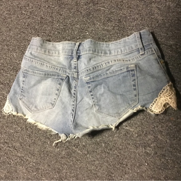 Roxy shorts - Picture 2 of 2